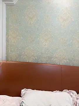 Snapshot of Candice888 chatting on November 14, 8:57 am Candice888 online show from November 14, 8:57 am