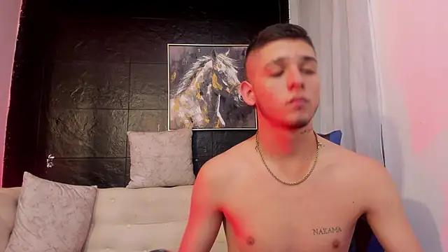 Mathewboy1 online show from September 30, 11:48 am