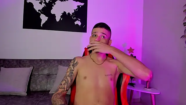 Mathewboy1 online show from January 6, 11:47 am