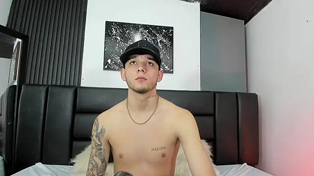 Mathewboy1 online show from February 19, 11:50 am