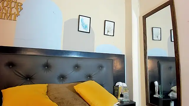 Mathewboy1 online show from March 30, 11:44 am