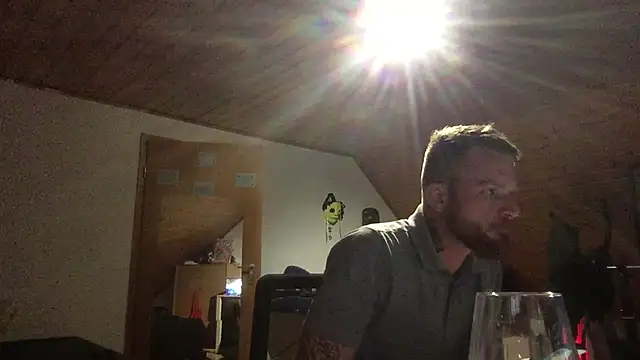 RedLayla online show from November 18, 8:46 pm