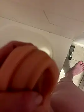 Snapshot of Buck2000 chatting on December 17, 12:27 am Buck2000 online show from December 17, 12:27 am