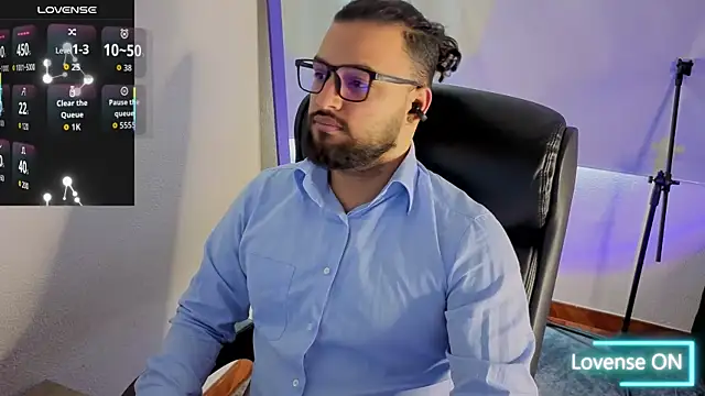 Snapshot of Ernesto-Rodriguez82 chatting on September 11, 3:56 pm Ernesto-Rodriguez82 online show from September 11, 3:56 pm