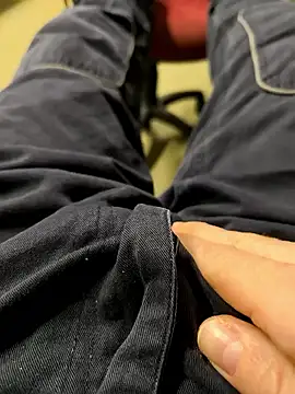 fergi1999 online show from January 8, 9:33 am