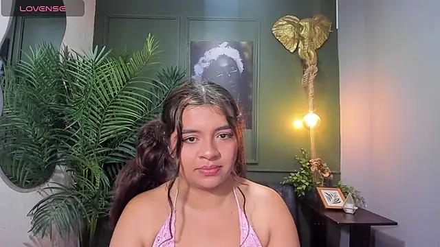 sweety smilee online show from November 3, 7:15 pm