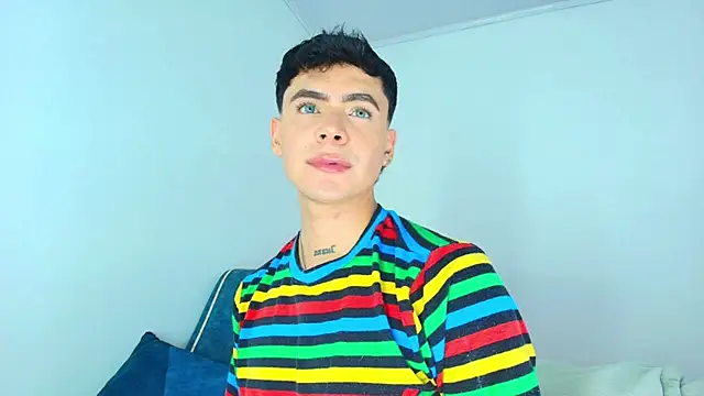 Snapshot of CamiiGuzmanX chatting on November 13, 8:52 pm CamiiGuzmanX online show from November 13, 8:52 pm