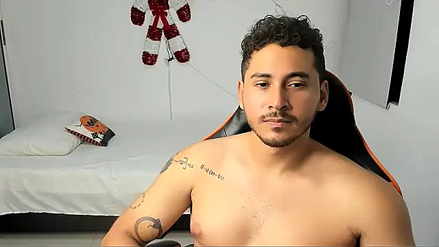 Snapshot of ashlan_king chatting on November 28, 3:53 am ashlan king online show from November 28, 3:53 am