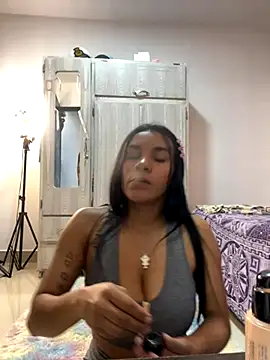 Snapshot of Zendaya11 chatting on November 11, 3:34 pm Zendaya11 online show from November 11, 3:34 pm