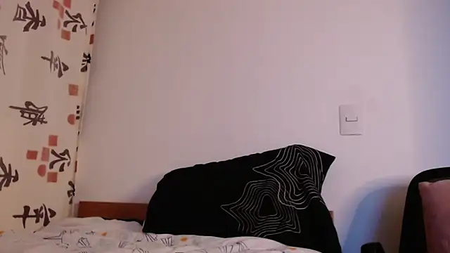 Snapshot of axel_davis_ chatting on October 8, 11:57 pm axel davis online show from October 8, 11:57 pm