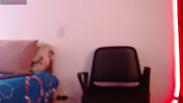 Snapshot of axel_davis_ chatting on October 10, 1:32 pm axel davis online show from October 10, 1:32 pm