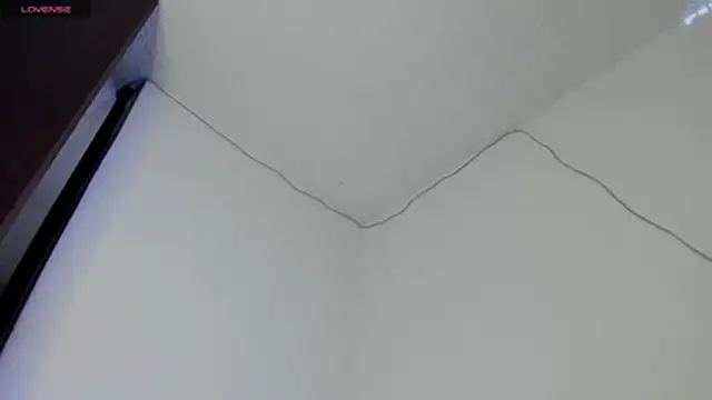 Snapshot of axel_davis_ chatting on December 14, 2:06 am axel davis online show from December 14, 2:06 am