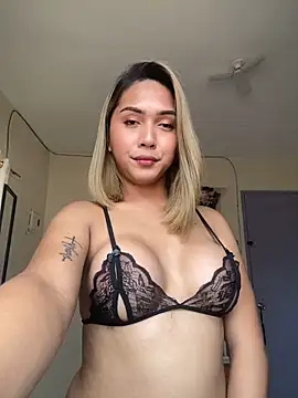 Snapshot of IvoryKath chatting on November 5, 2:55 am IvoryKath online show from November 5, 2:55 am