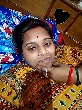 Snapshot of Hot_crety chatting on September 23, 11:24 am Hot crety online show from September 23, 11:24 am