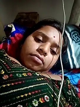 Snapshot of Hot_crety chatting on November 3, 11:48 pm Hot crety online show from November 3, 11:48 pm