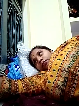 Snapshot of Hot_crety chatting on November 24, 11:54 am Hot crety online show from November 24, 11:54 am