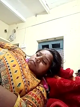 Snapshot of Hot_crety chatting on November 28, 5:26 pm Hot crety online show from November 28, 5:26 pm