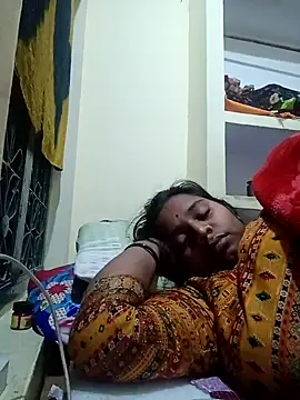 Snapshot of Hot_crety chatting on December 4, 7:33 pm Hot crety online show from December 4, 7:33 pm