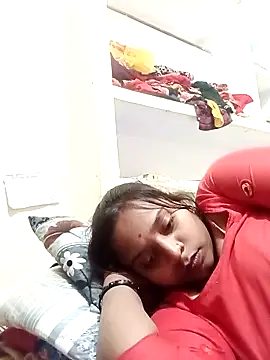 Hot crety online show from February 5, 11:59 am