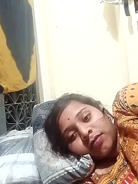 Hot crety online show from March 4, 1:50 pm