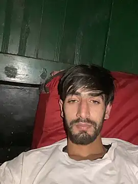 lyath3245 online show from April 21, 10:12 pm