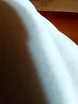 Snapshot of meomeocute chatting on November 6, 4:46 am meomeocute online show from November 6, 4:46 am