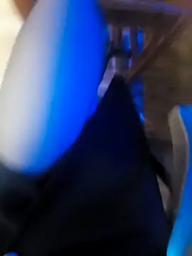 Snapshot of meomeocute chatting on December 16, 12:10 pm meomeocute online show from December 16, 12:10 pm