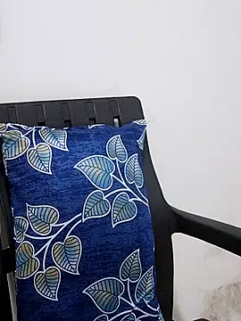 Snapshot of sneha_bebo chatting on November 17, 3:29 pm sneha bebo online show from November 17, 3:29 pm