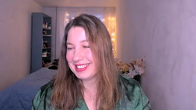 Snapshot of NancySanders chatting on December 17, 9:04 am NancySanders online show from December 17, 9:04 am