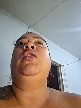 Snapshot of NARNYALABELLA chatting on November 12, 10:26 am NARNYALABELLA online show from November 12, 10:26 am