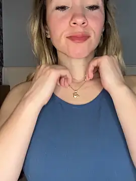 Snapshot of BritgetPsychol chatting on November 18, 3:45 am BritgetPsychol online show from November 18, 3:45 am