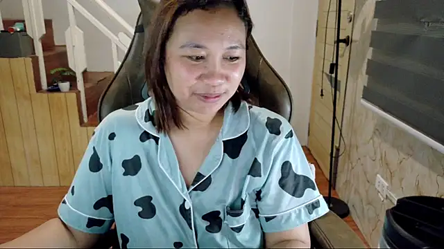 Snapshot of sweet-candy07 chatting on September 21, 8:21 pm sweet-candy07 online show from September 21, 8:21 pm