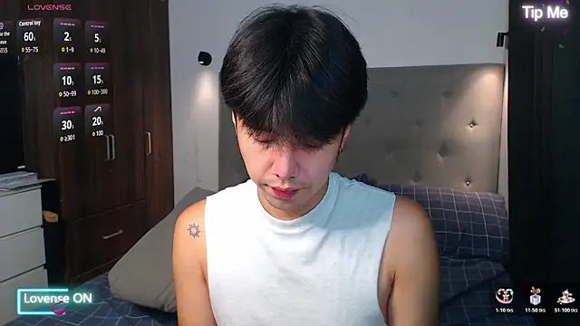 Addictiveboi online show from November 11, 3:06 am