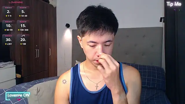 Addictiveboi online show from November 19, 2:55 am