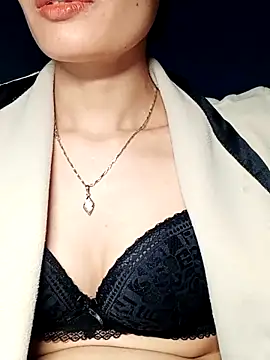 Hinna x online show from December 1, 2:16 am