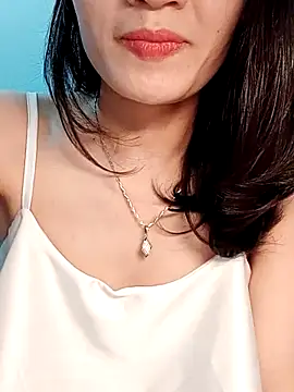 Snapshot of Hinna_x chatting on April 26, 1:47 am Hinna x online show from April 26, 1:47 am