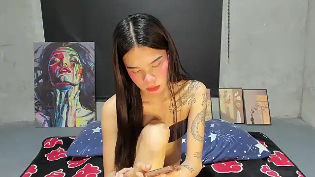 Colette Thompson online show from January 12, 3:06 pm