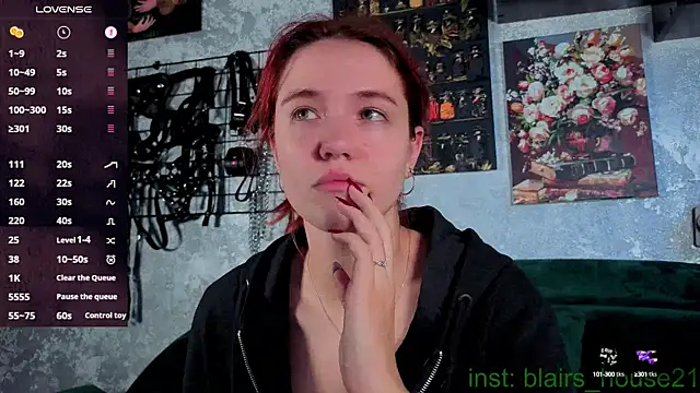 Snapshot of the_high_priestess chatting on September 27, 5:23 am the high priestess online show from September 27, 5:23 am