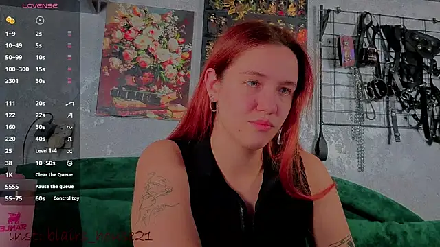 Snapshot of the_high_priestess chatting on October 16, 5:08 am the high priestess online show from October 16, 5:08 am