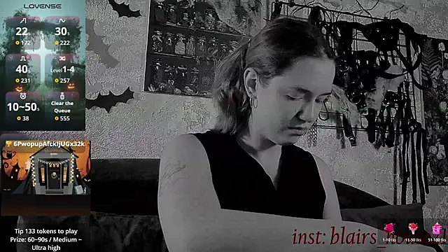 Snapshot of the_high_priestess chatting on October 29, 5:31 am the high priestess online show from October 29, 5:31 am