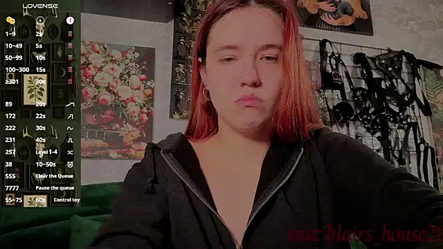 Snapshot of the_high_priestess chatting on November 11, 6:02 am the high priestess online show from November 11, 6:02 am