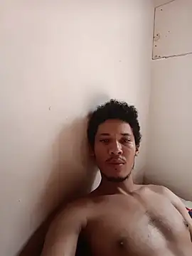 Snapshot of RuiMaddoox chatting on November 22, 2:16 pm RuiMaddoox online show from November 22, 2:16 pm