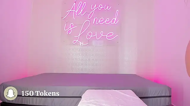 aleksandramiller  online show from September 26, 1:04 pm