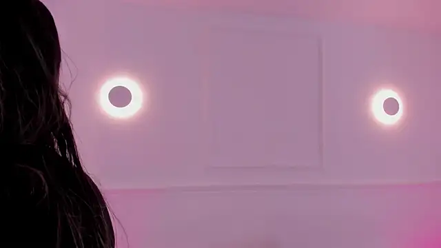 aleksandramiller  online show from June 4, 1:06 pm