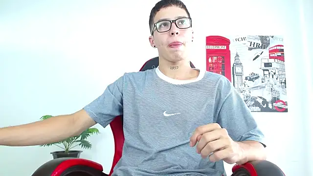 Cumandres18 online show from September 26, 1:48 pm