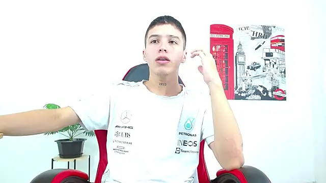 Cumandres18 online show from October 11, 2:04 pm