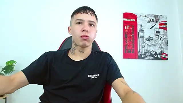 Cumandres18 online show from March 6, 2:24 pm