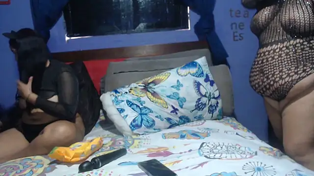 Snapshot of Charlot_suny_dirty chatting on November 21, 10:19 pm Charlot suny dirty online show from November 21, 10:19 pm