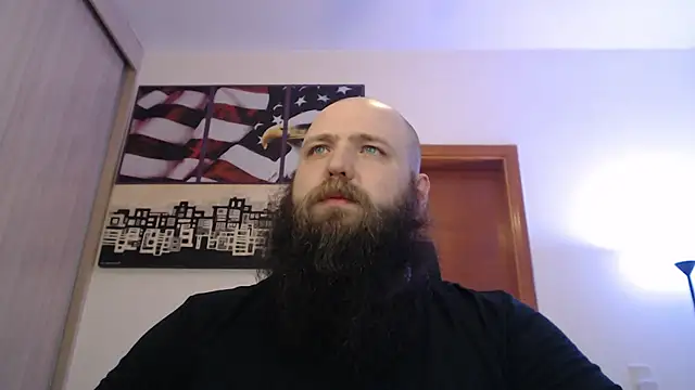 Snapshot of PayMasterGus chatting on September 13, 11:37 pm PayMasterGus online show from September 13, 11:37 pm