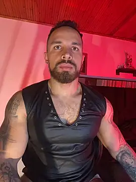 Snapshot of mason_fit chatting on November 6, 10:21 pm mason fit online show from November 6, 10:21 pm